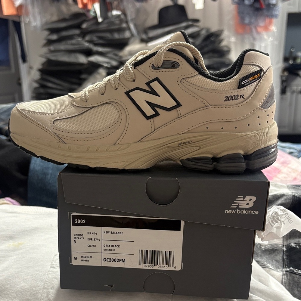New balance 2002